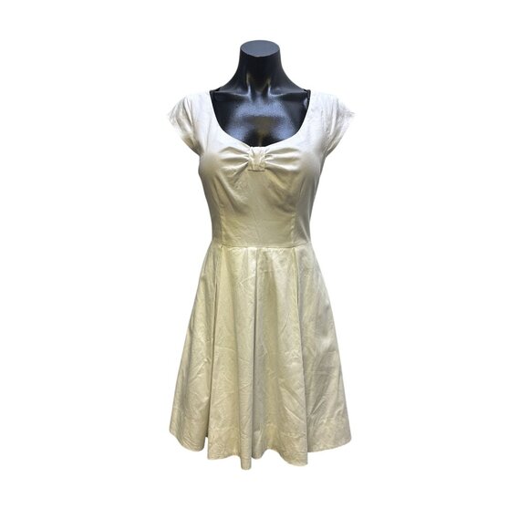 kate spade Dresses & Skirts - Kate Spade White Fit & Flare Dress w/Front Bow Detail